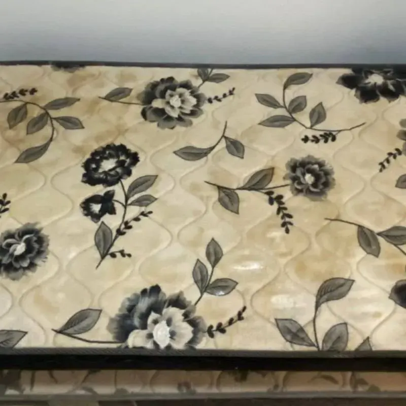 Colchão de solteiro antes da higienização